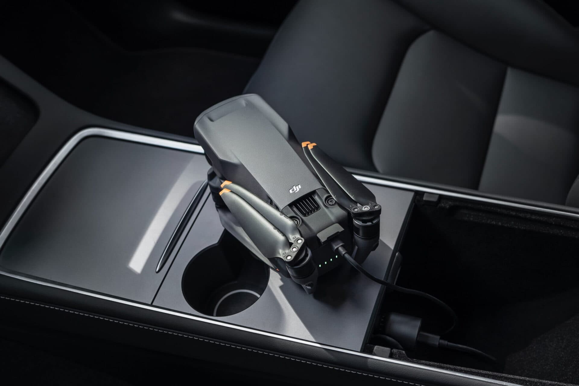 Chargeur DJI 65W pour voiture - Image 2
